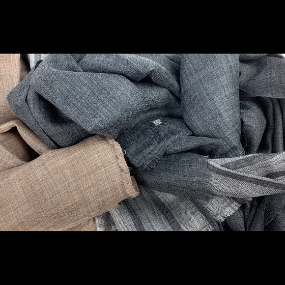 Exclusive cashmere scarves for men - Picture 8 of 8
